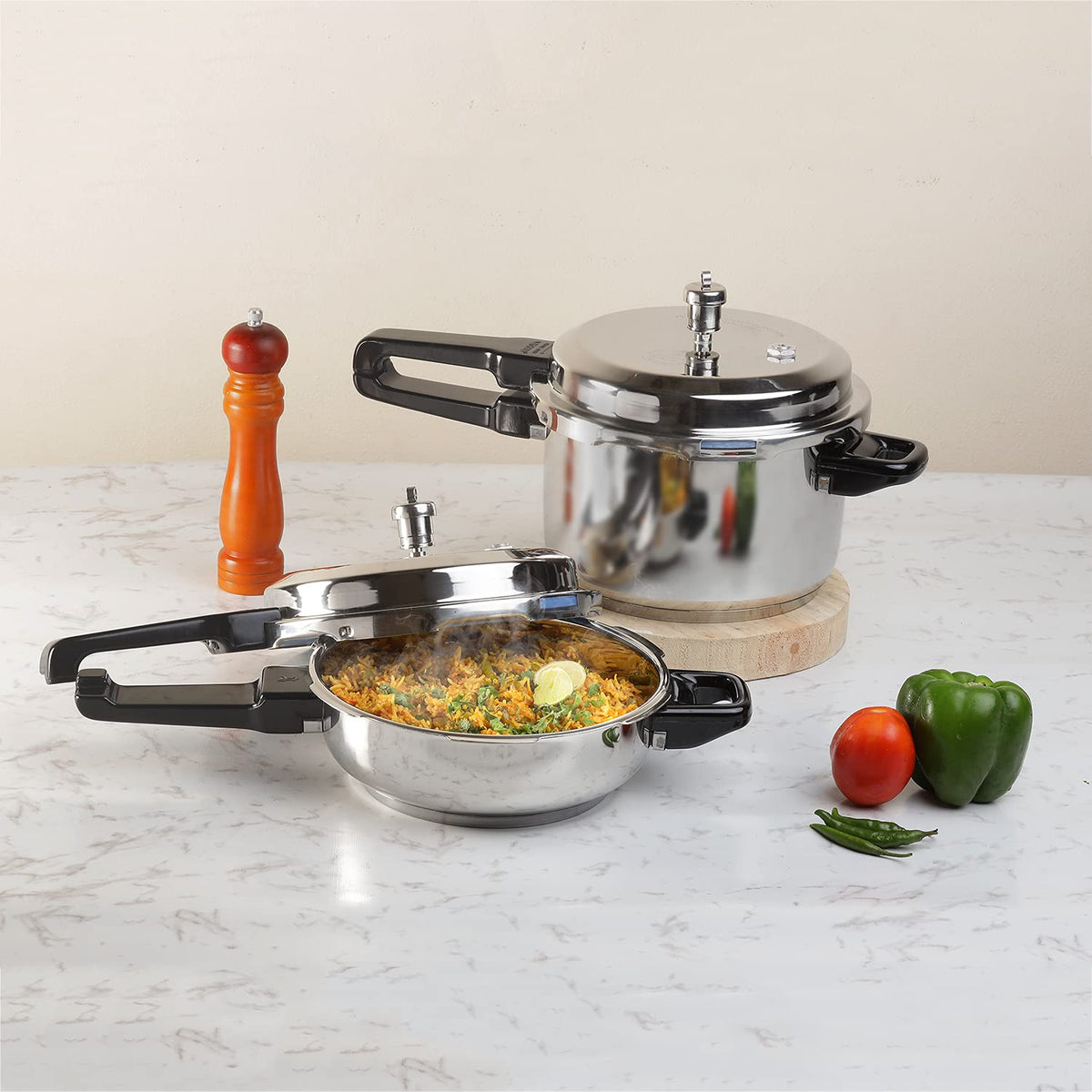 Stainless Steel Pressure Cooker, Outer Lid, 2 Litre K42937