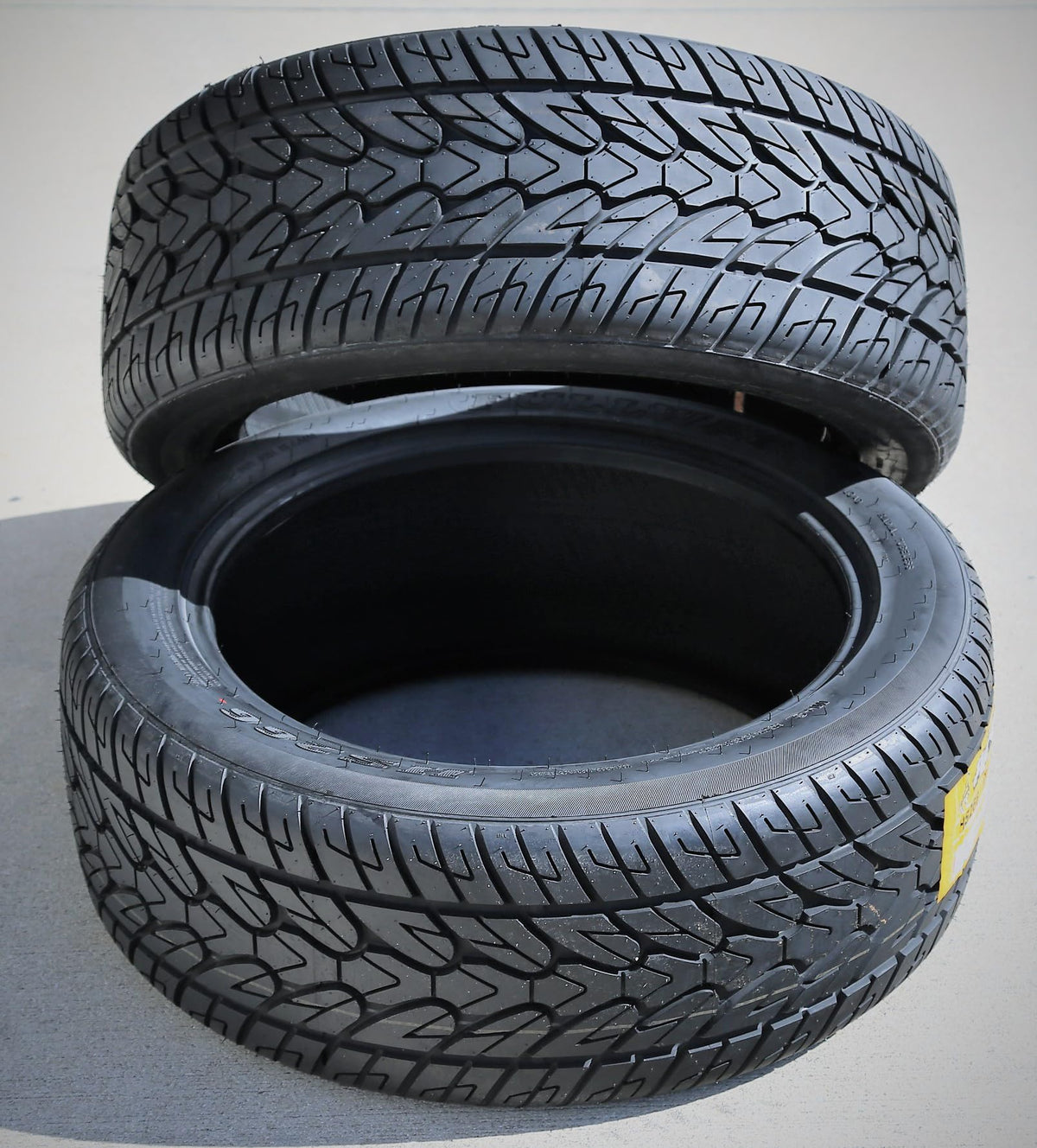 4 All Season Tires E835699